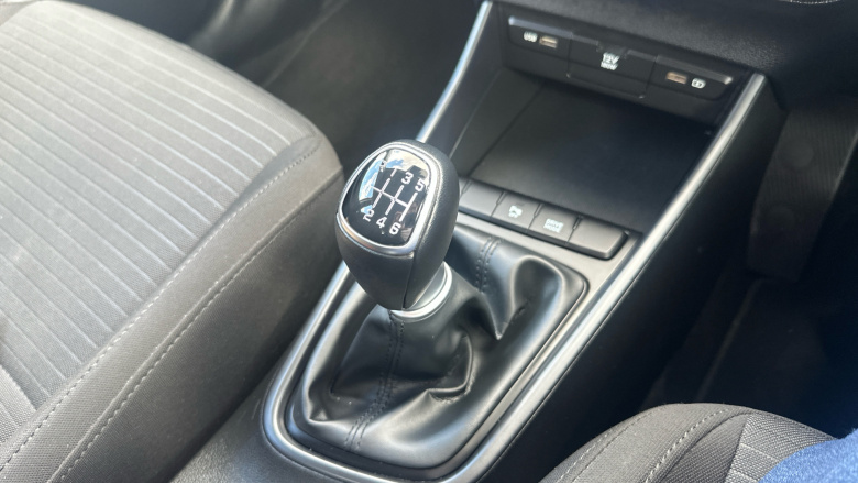 Hyundai i20 1.0T GDi 48V MHD SE Connect 5dr Petrol Hatchback
